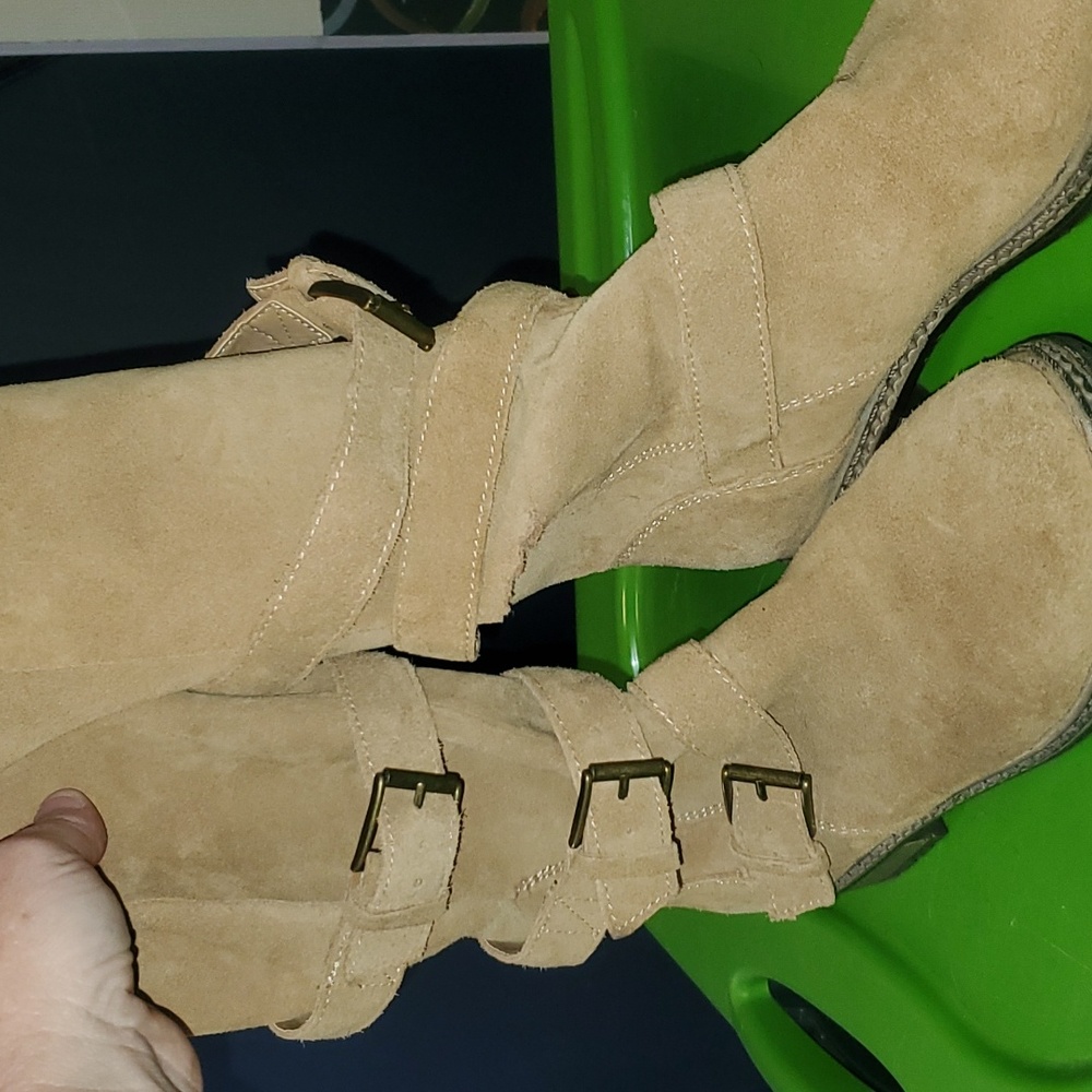 Ae leather boots